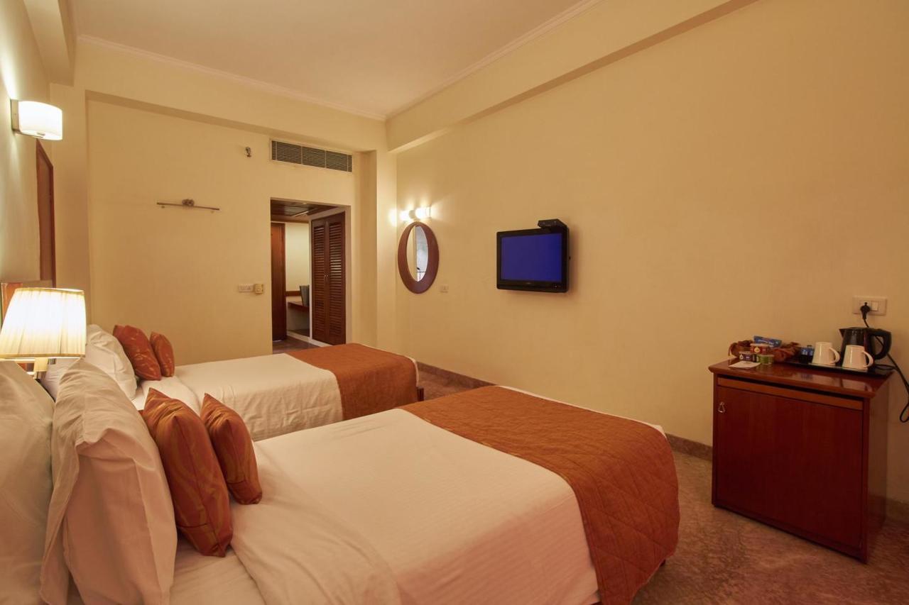 Royal Sarovar Portico Sziliguri Kültér fotó