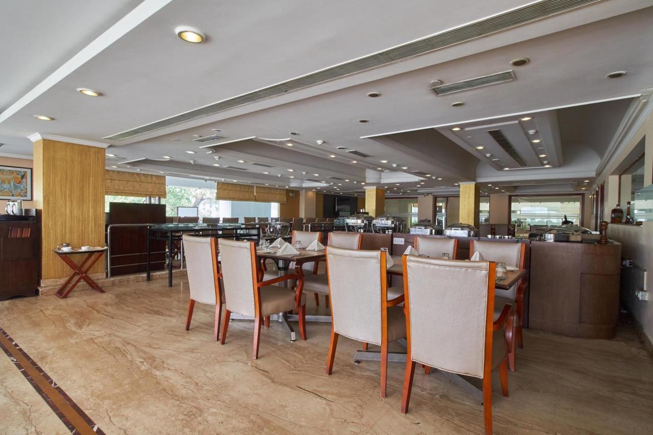 Royal Sarovar Portico Sziliguri Kültér fotó
