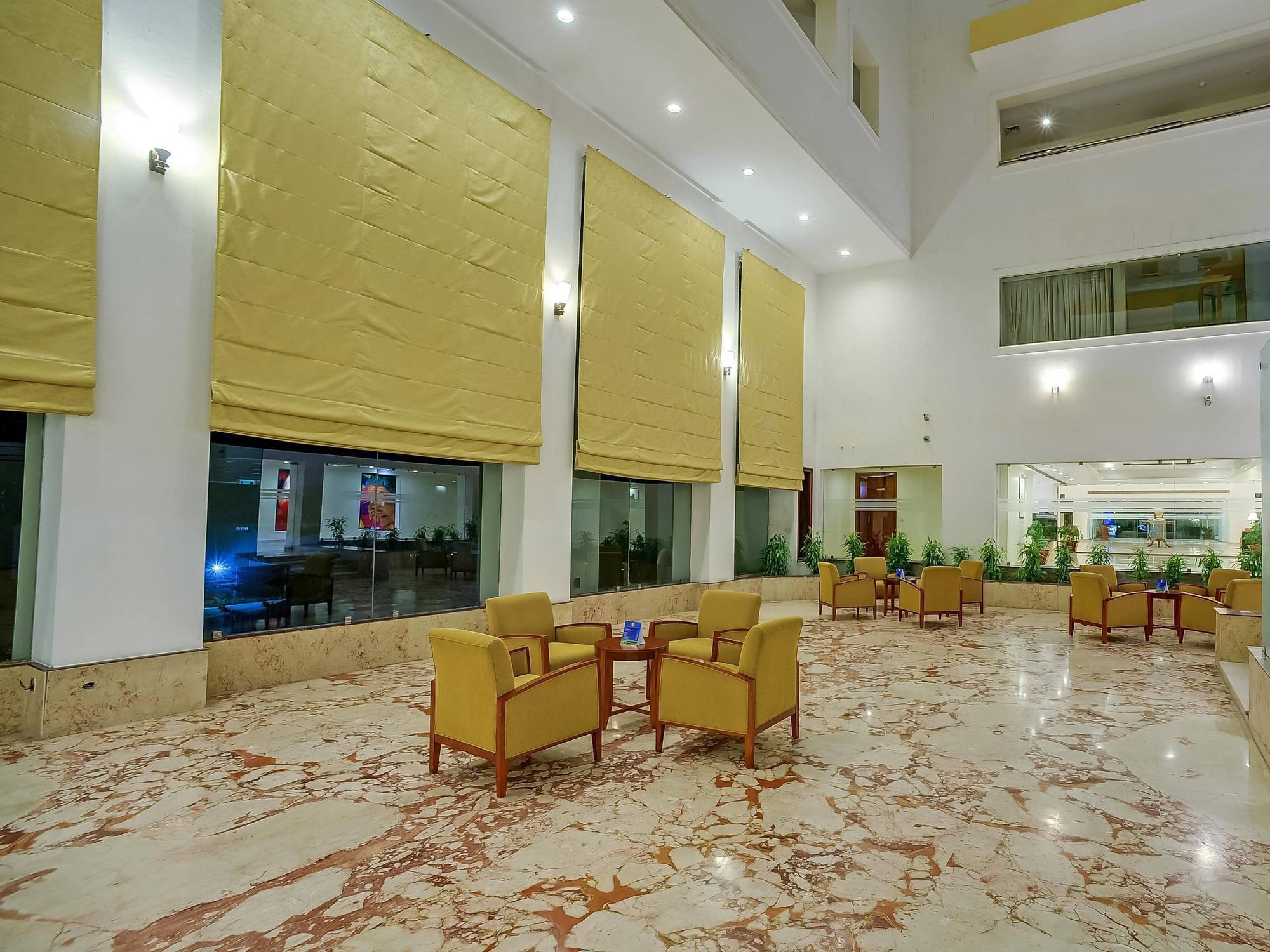Royal Sarovar Portico Sziliguri Kültér fotó